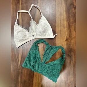 Lot of 2 Victorias Secret Bralette. Green and white, size M. Like new